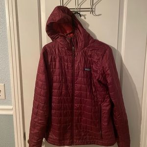 Patagonia maroon nano puff hoody size Large sequoia red